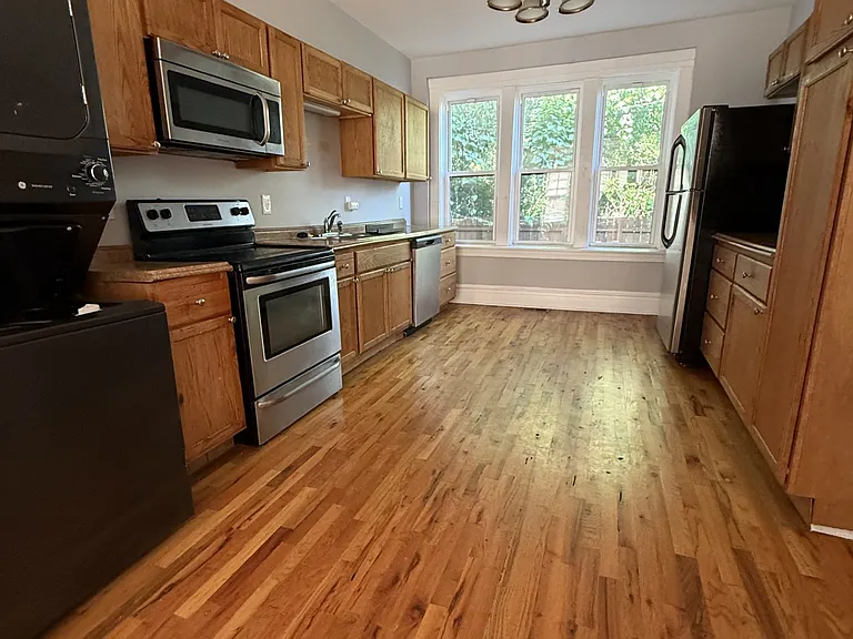 1817 Thurman Ave #B — Photo 3