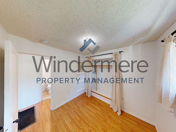 5th image of 1003 Frankland St