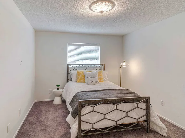 Cascade Apartments — Photo 30