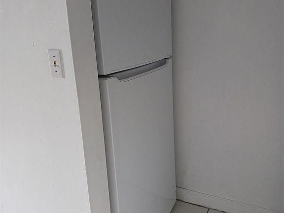 5th image of 4301 NW 19th Street #6