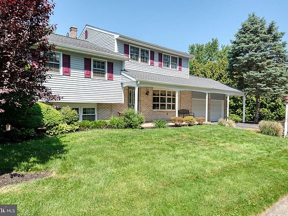 3rd image of 717 Maplewood Ave