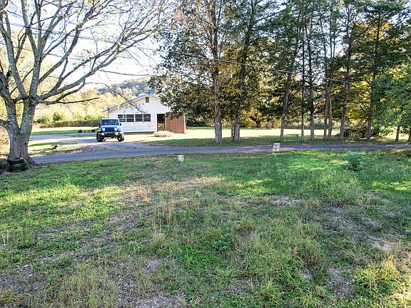 3rd image of 3410 Chockcherry Ln