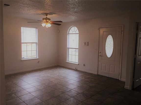 2nd image of 1111 G Ave