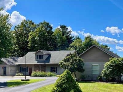 6191 Ward Rd APT B, Orchard Park, NY, 14127