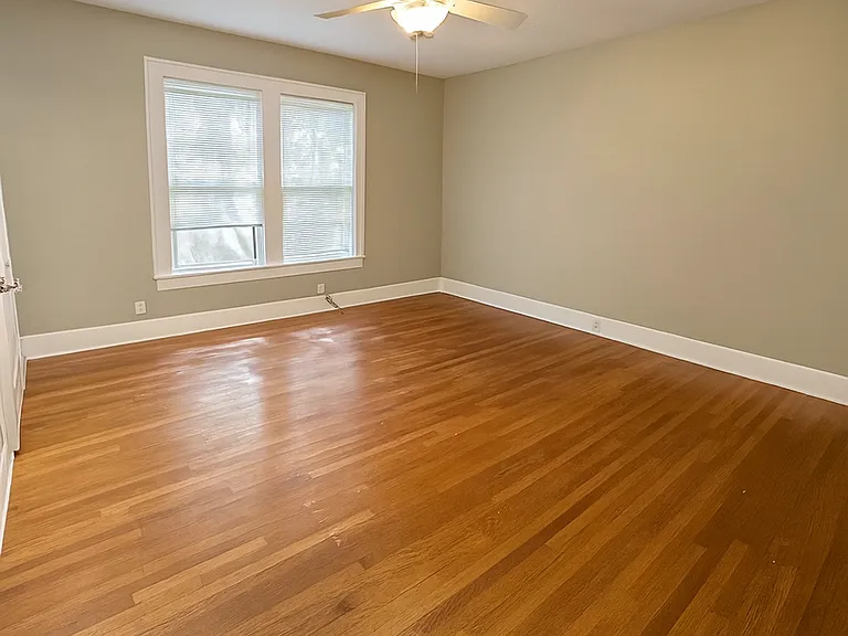 1115 W 22nd St #1/2 — Photo 19