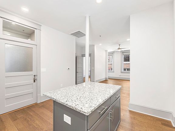 4th image of 244 E Main St #11000619