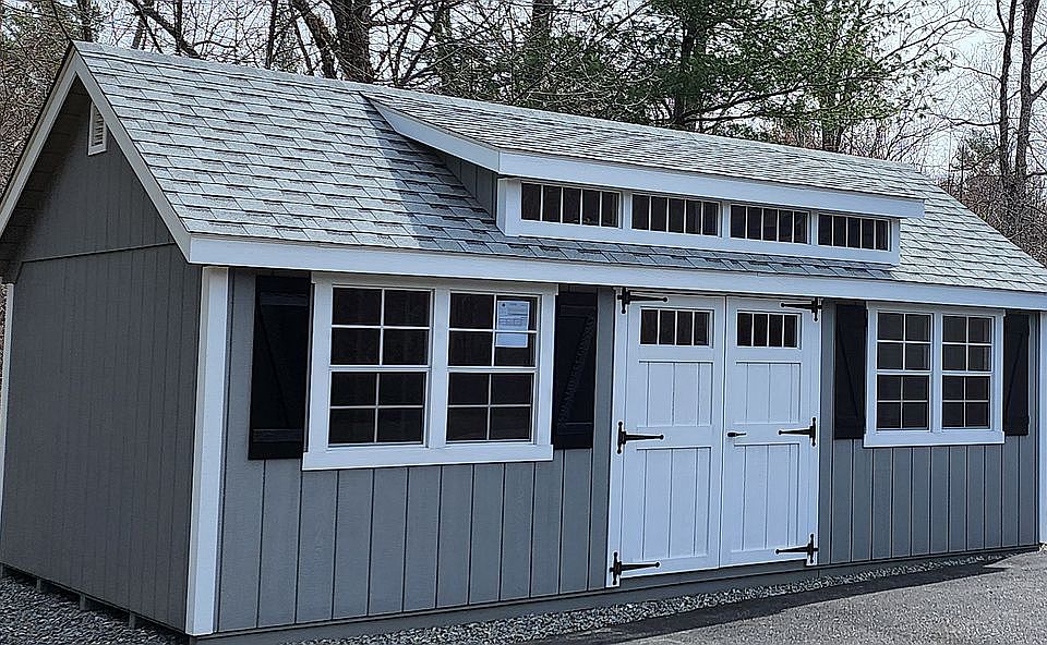 2nd image of 77 Southwoods Dr