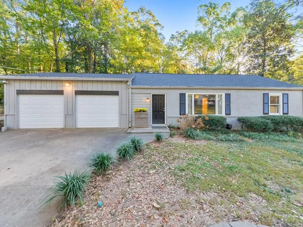 727 Appleton Dr SE, Marietta, GA 30008