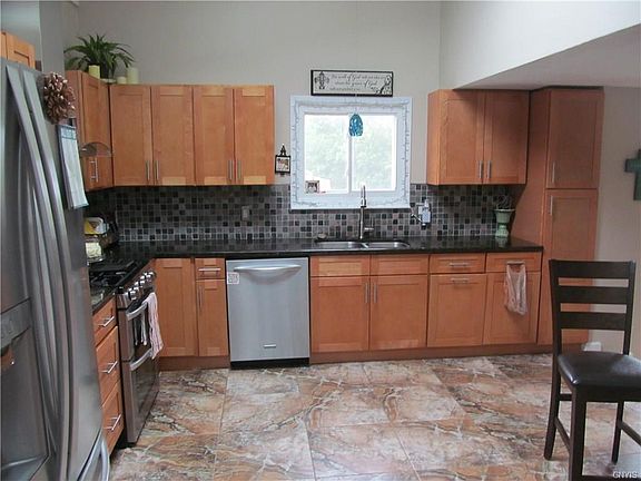 4th image of 4968 Alexis Dr