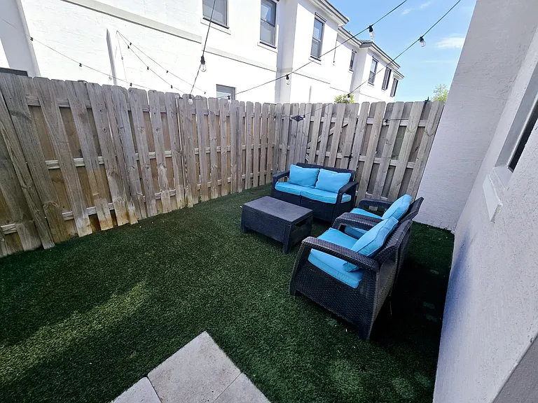 518 SW 19th Way #518 — Photo 17