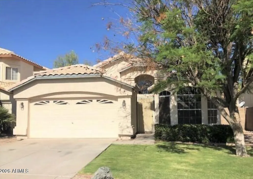 3 bed, 2.0 bath, 1655 sqft, $2,795 — Photo 1