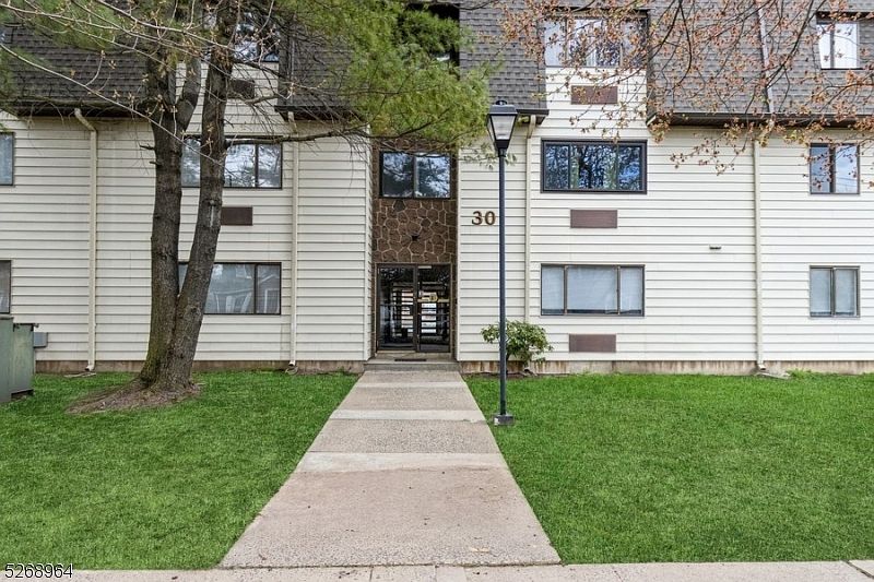 1st image of 46 Watsessing Ave #B3