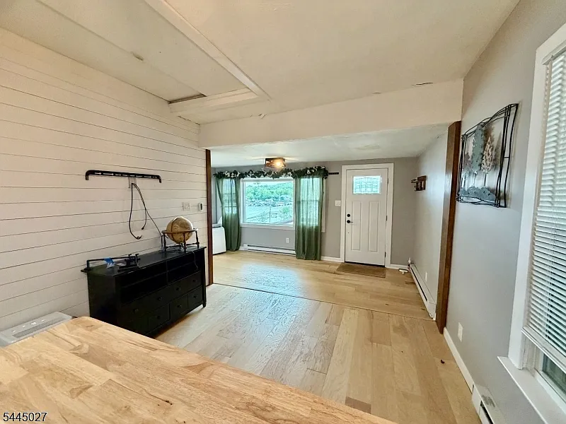 1 bed, 1.0 bath, $2,000 — Photo 4