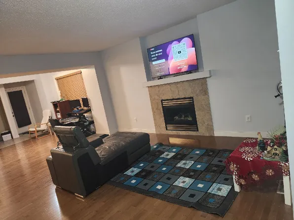 1635 Rutherford Rd SW, Edmonton, AB T6W 0E2