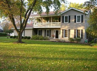770 Oxbow Ln, Barrington, IL 60010