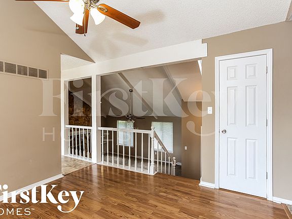 2nd image of 1617 SE Brome Cir