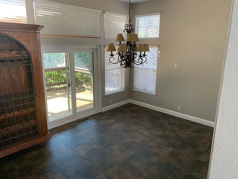 3245 Formby Ln — Photo 7