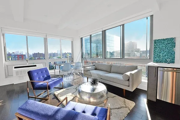 Rented by Peter Ashe | media 22