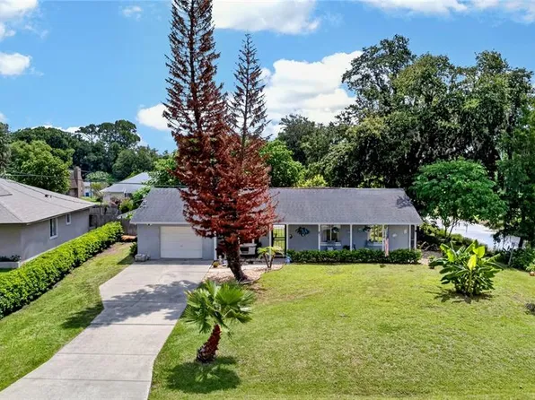 1115 Woodside Dr, Daytona Beach, FL 32117