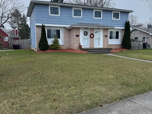 88 4th Ave #B, Lancaster, NY 14086