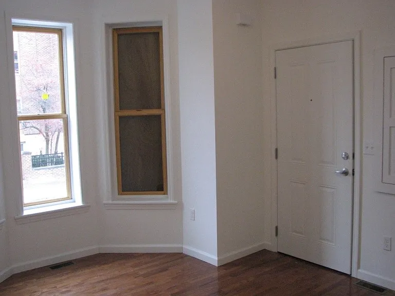 165 Johnston St #1 — Photo 5