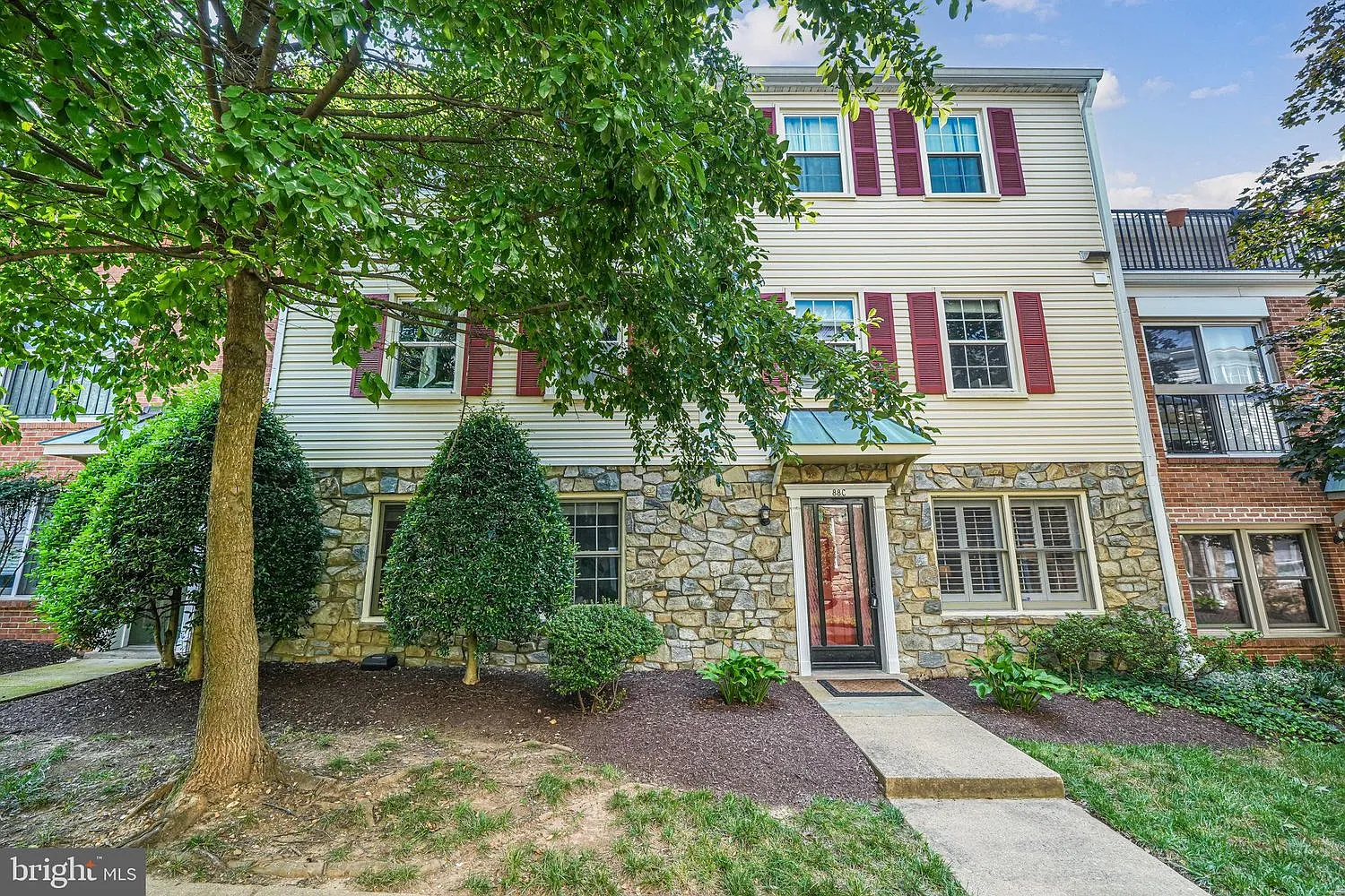 2 bed, 1224 sqft, $3,300 — Photo 1