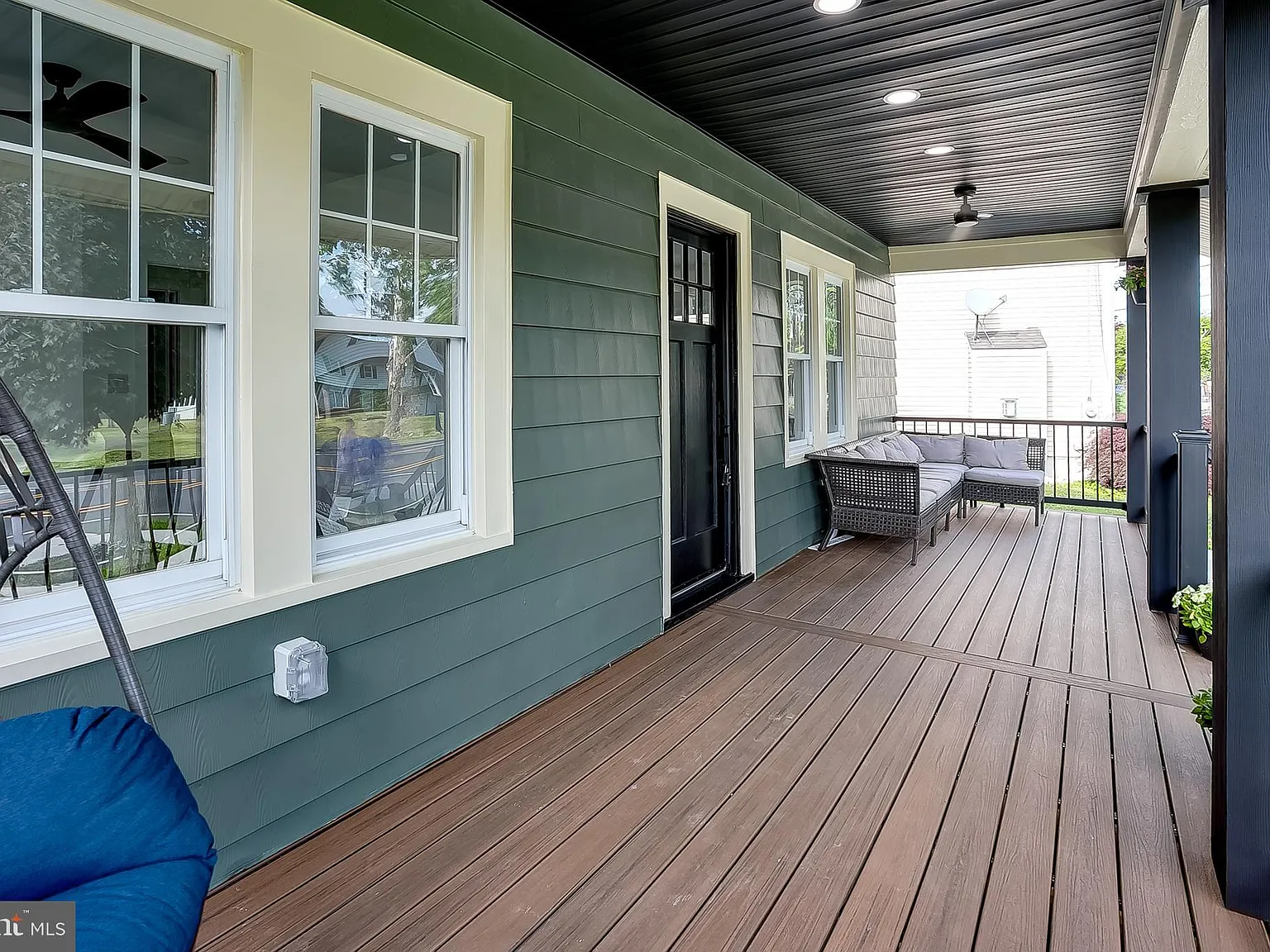 4 bed, 3.0 bath, 2200 sqft, $3,500 — Photo 4