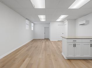 2827 Brownsville Rd FLOOR 2, Pittsburgh, PA 15227