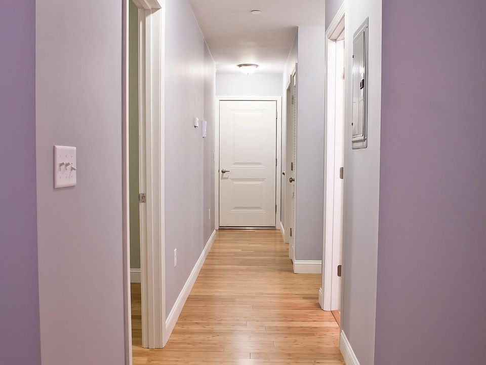 2nd image of 195 W 6th St #3E