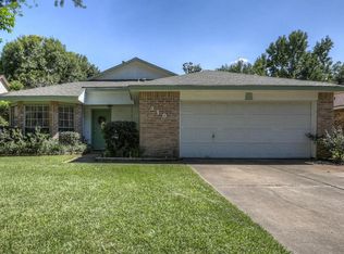 310 Land Grant Dr, Richmond, TX 77406