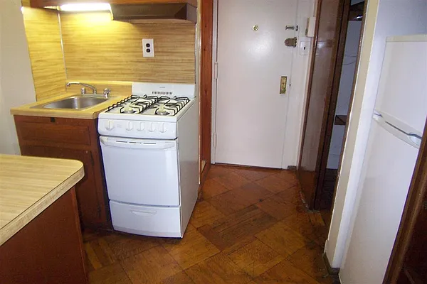 Rented by Susan Finkel, LREB | media 21