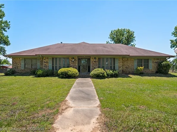 600 SE 12th St, Muldrow, OK 74948