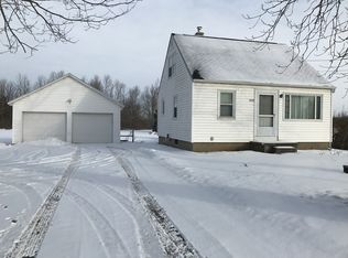 7779 Akron Rd, Lockport, NY 14094