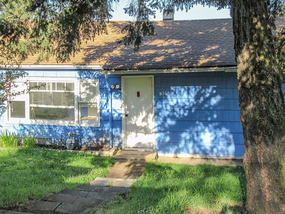 876 NE Walnut St, Roseburg, OR 97470 Zillow
