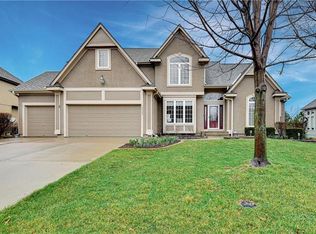 12325 Bradshaw St, Overland Park, KS 66213