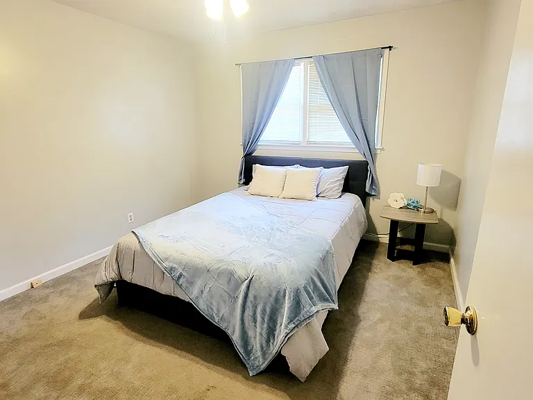 806 Greenwood Dr — Photo 26