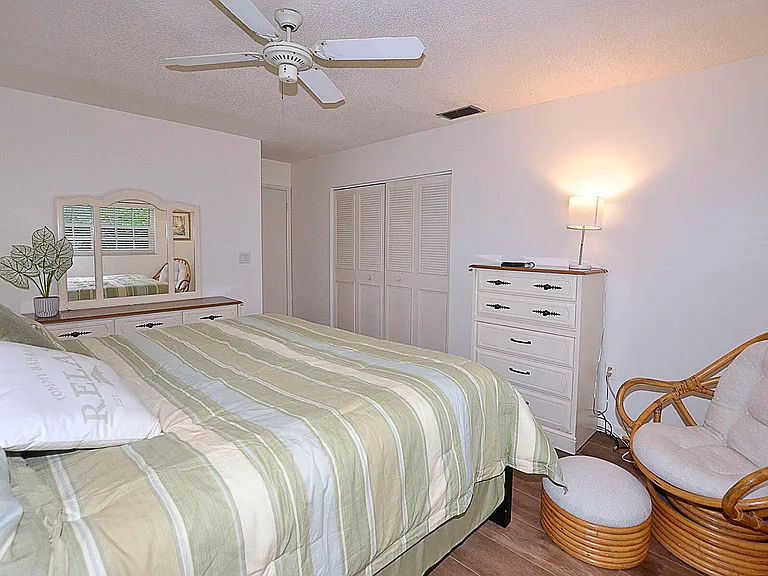 900 Jasmine Ln #9A — Photo 14
