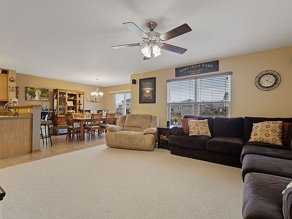 3rd image of 14463 W Basswood Ln
