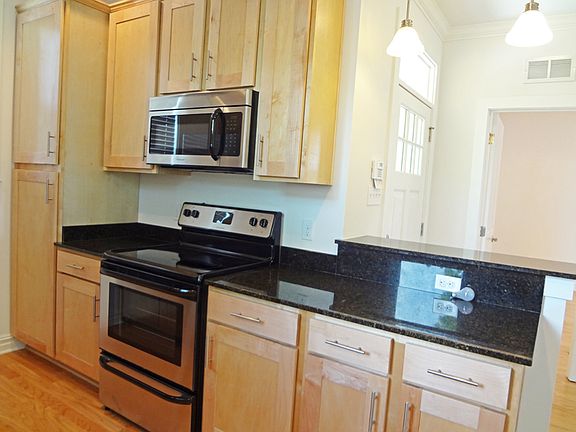 2nd image of 4811 Dreux Ave