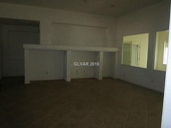 3rd image of 7829 Brookfield Cove Ave