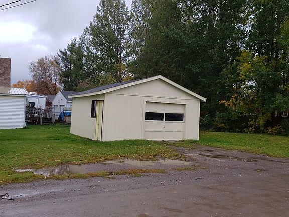 3rd image of 1513 Seymour St