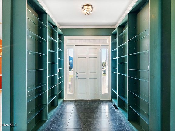 4th image of 833 Cutter Court