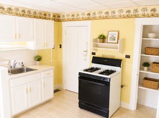 8 Richardson St APT 3, Wakefield, MA 01880
