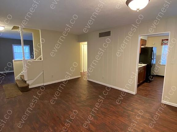 5th image of 2456 Aberdeen Ave