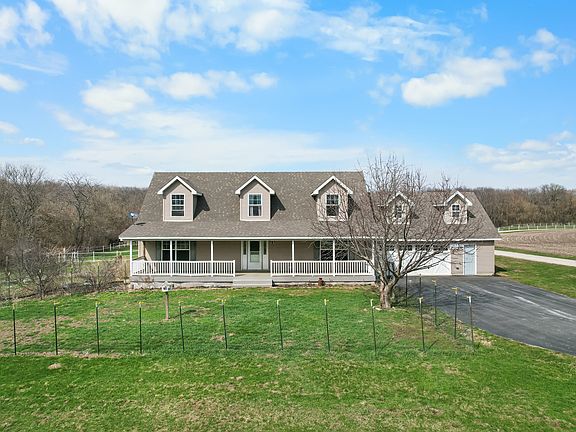 2nd image of 4320 W Grand Ridge Rd