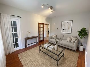 659 Wilson St #1, Hamilton, ON L8L 1V3