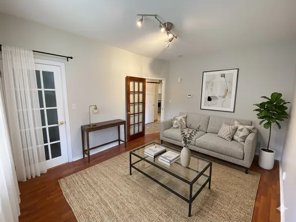 659 Wilson St #1, Hamilton, ON L8L 1V3