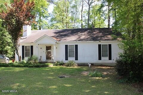 1st image of 302 James Pl
