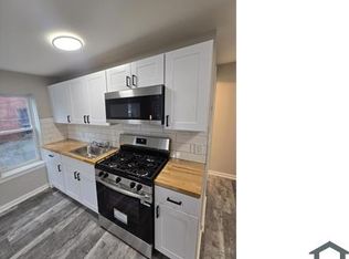 228 Maple Ave #3S, Hartford, CT 06114