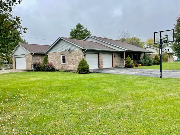 5 U Dr, Cloverdale, IN 46120